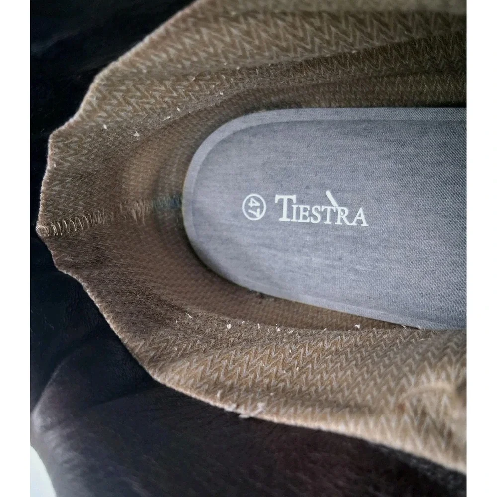 Danner 48 interior brand